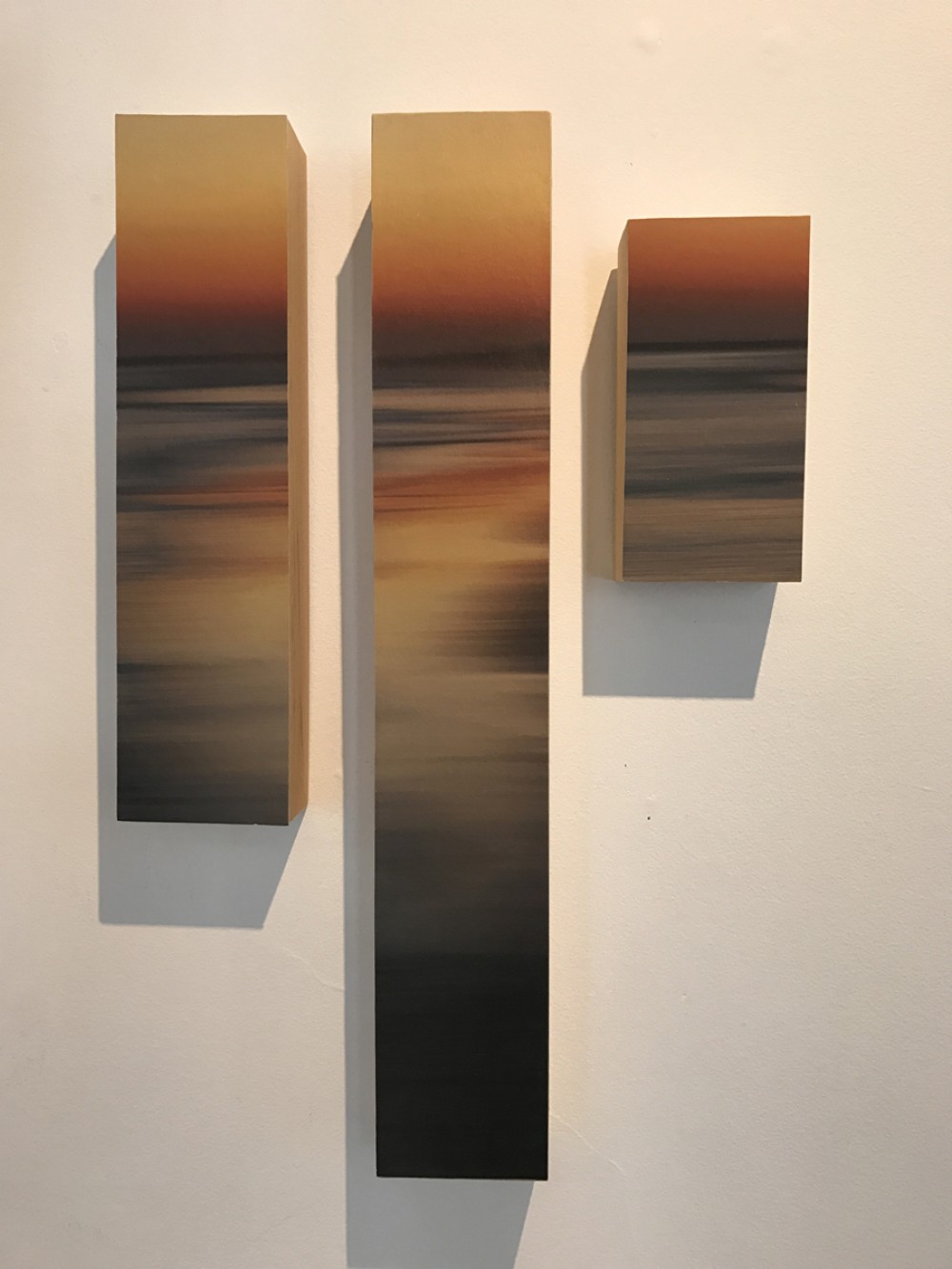 «High Rise, Sun Set» par Sylvia Edgerton. VENDU